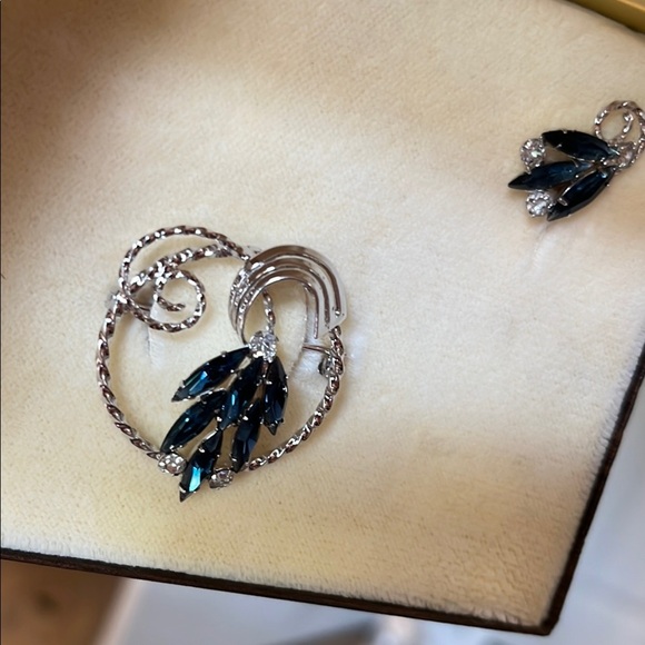 Tru-Kay Silver and Blue Jewelry Set - Picture 4 of 8